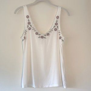 American Eagle Soft & Sexy White Embroidered Tank Top Small